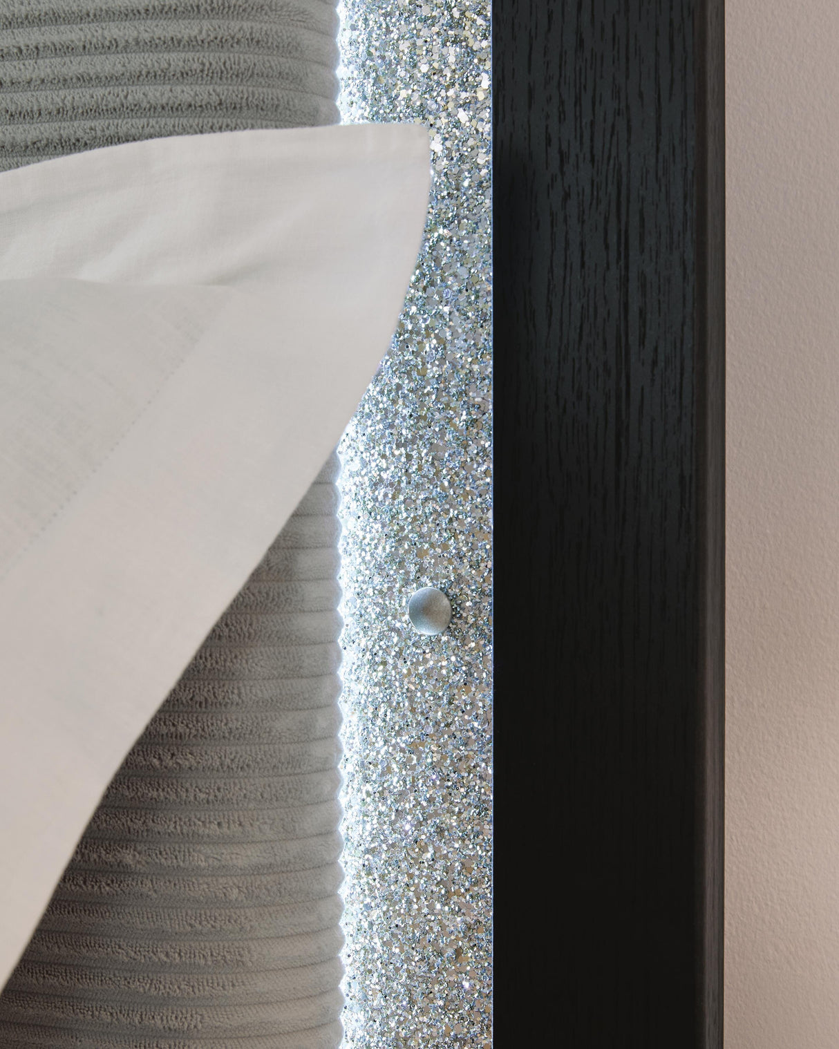 Maeling Black Queen Upholstered Panel Bed from Ashley - Luna Furniture