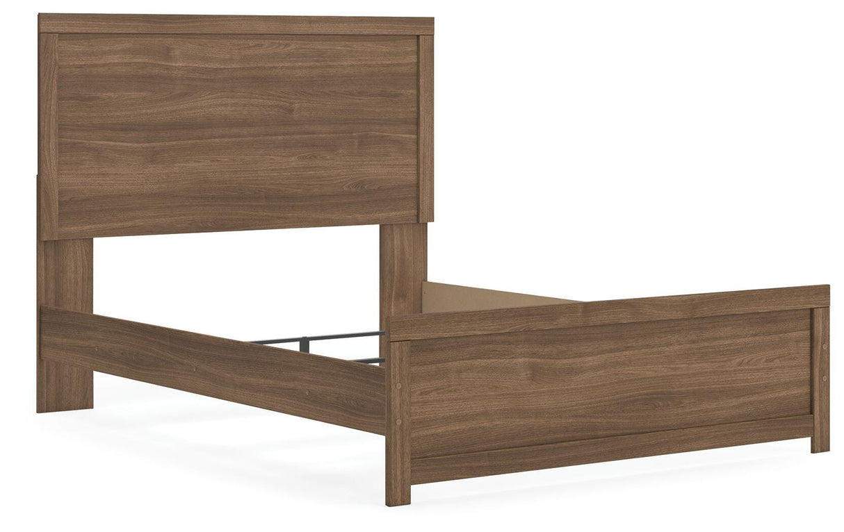 Broachmyn Auburn Queen Panel Bed, Dresser and Mirror from Ashley Furniture - Luna Furniture