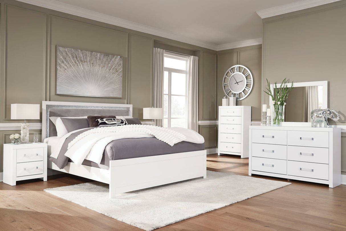Maeling White Upholstered Panel Bedroom Set