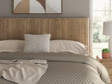 Gramburg Warm Natural Brown King Upholstered Bed