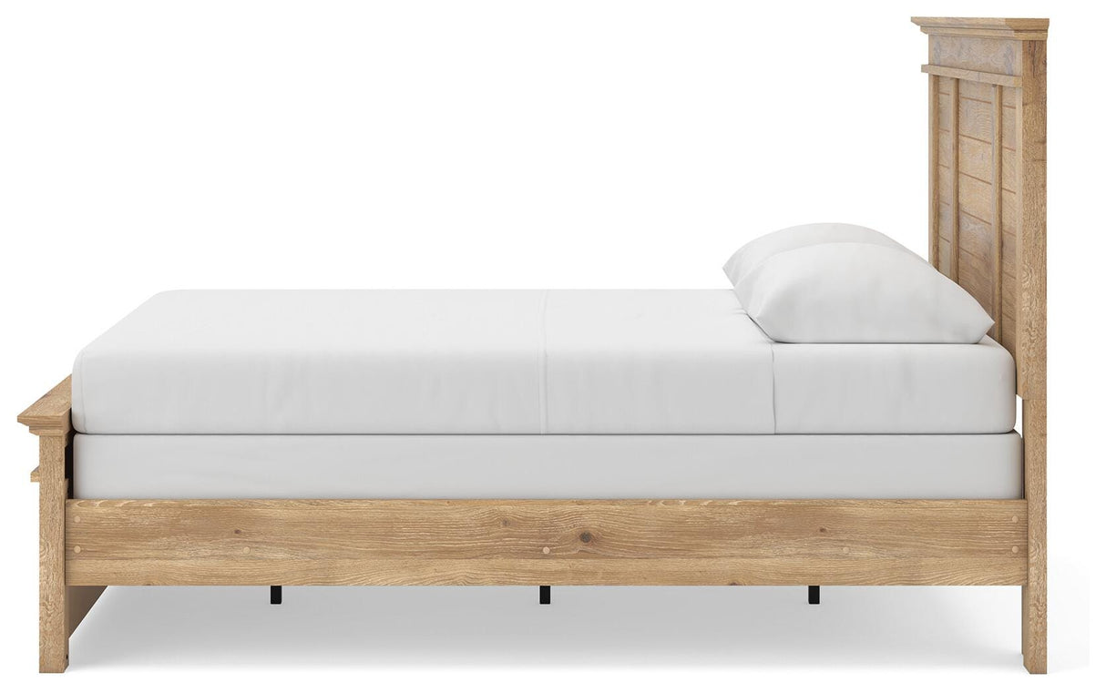 Makidern Tan Queen Panel Bed, Dresser and Mirror from Ashley - Luna Furniture