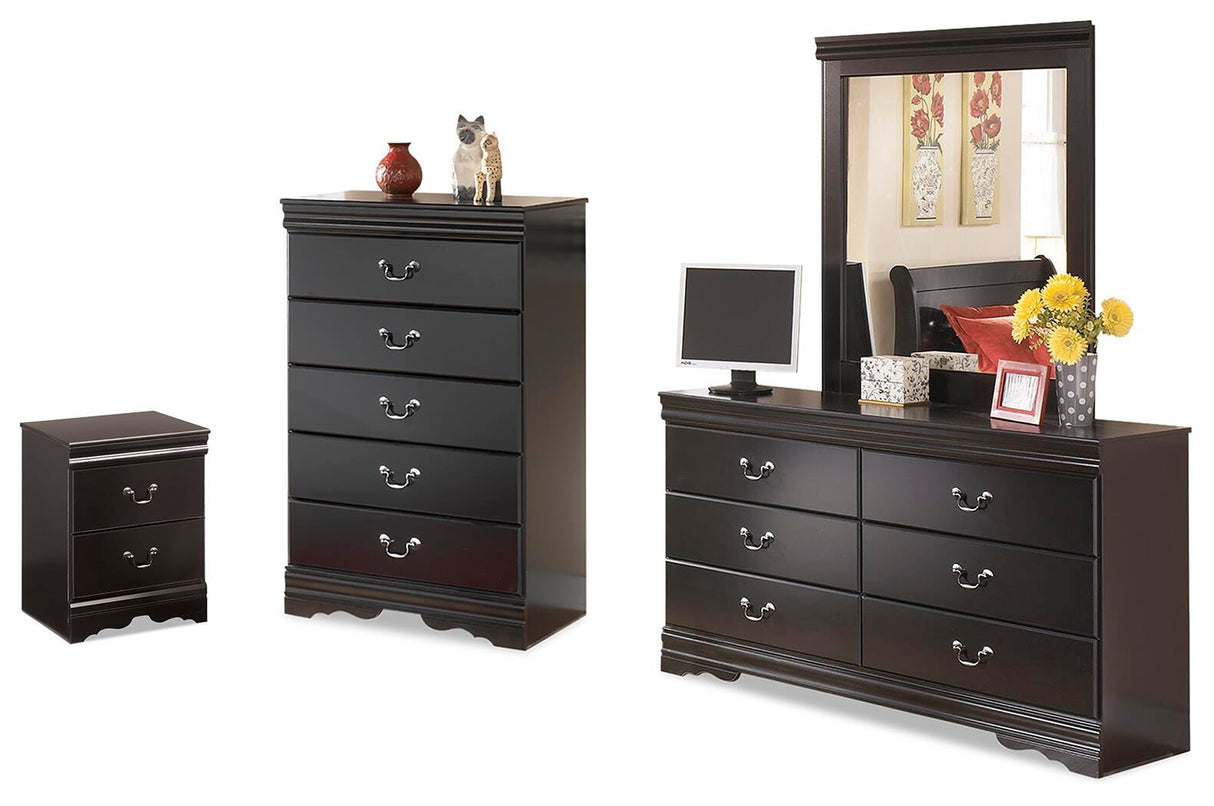 Huey Vineyard Black Dresser, Mirror, Chest and Nightstand from Ashley - Luna Furniture