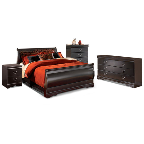 Huey Vineyard Queen Sleigh Bed with Mirrored Dresser and Nightstand in Black from Ashley Furniture - Luna Furniture