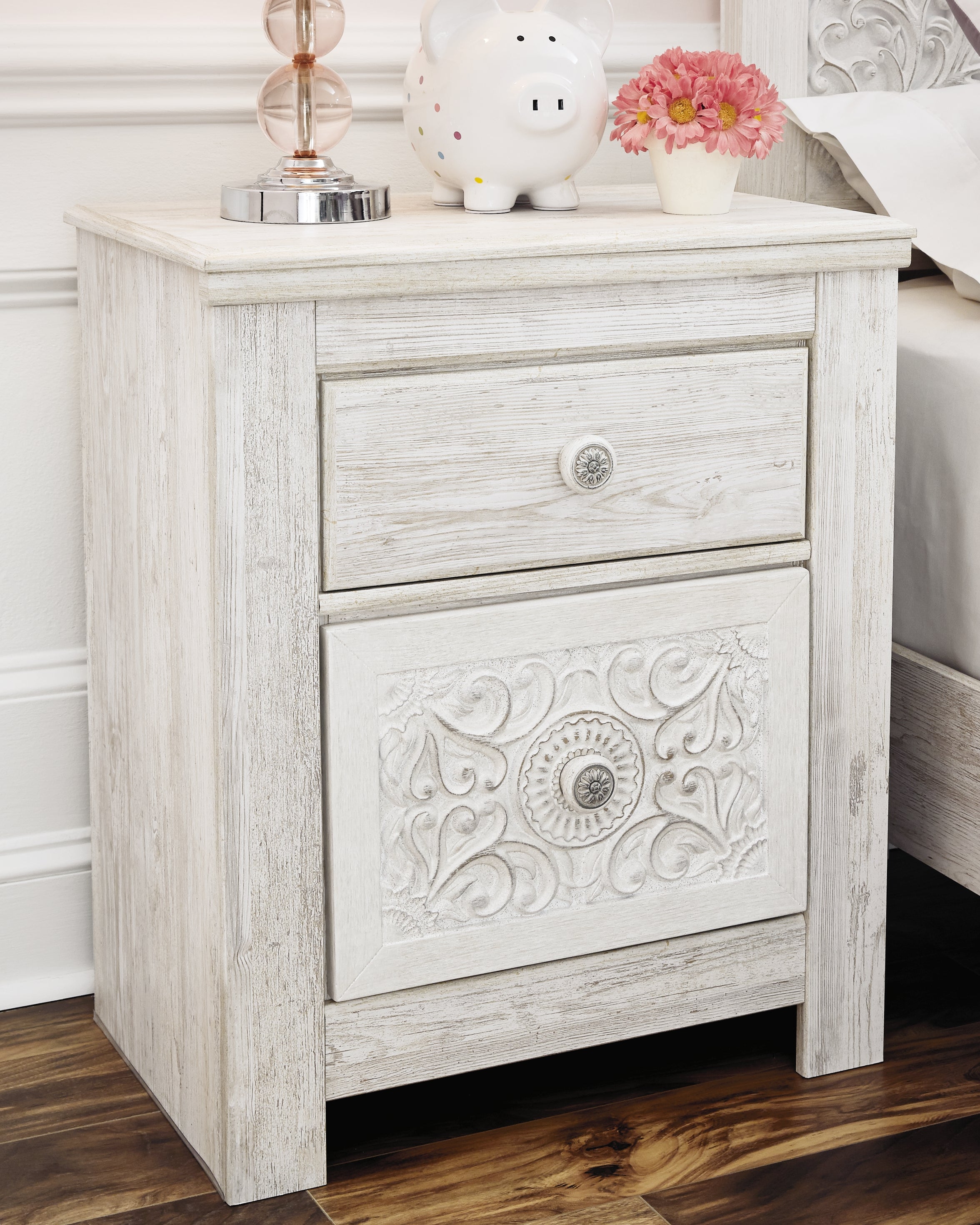 Ashley Paxberry Whitewash Panel Bedroom Set - Luna Furniture