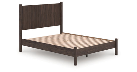 Pamytta Brown Queen Panel Platform Bed from Ashley Furniture - Luna Furniture