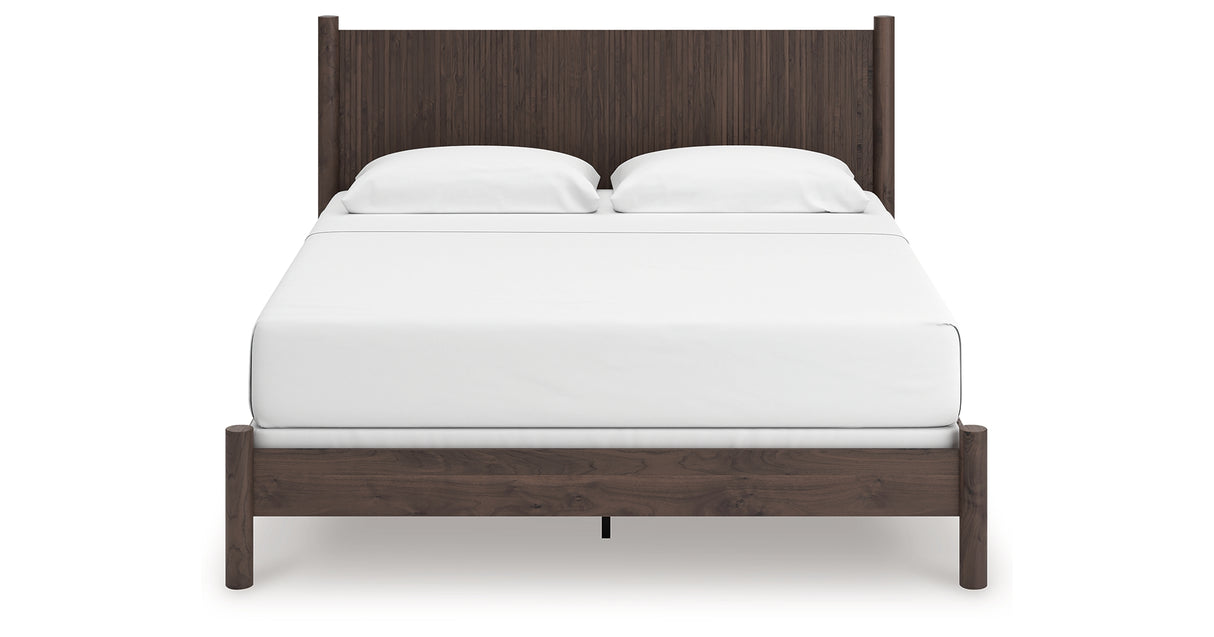 Pamytta Brown King Panel Bed from Ashley Furniture - Luna Furniture