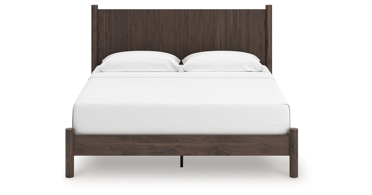 Pamytta Brown King Panel Platform Bed from Ashley Furniture - Luna Furniture