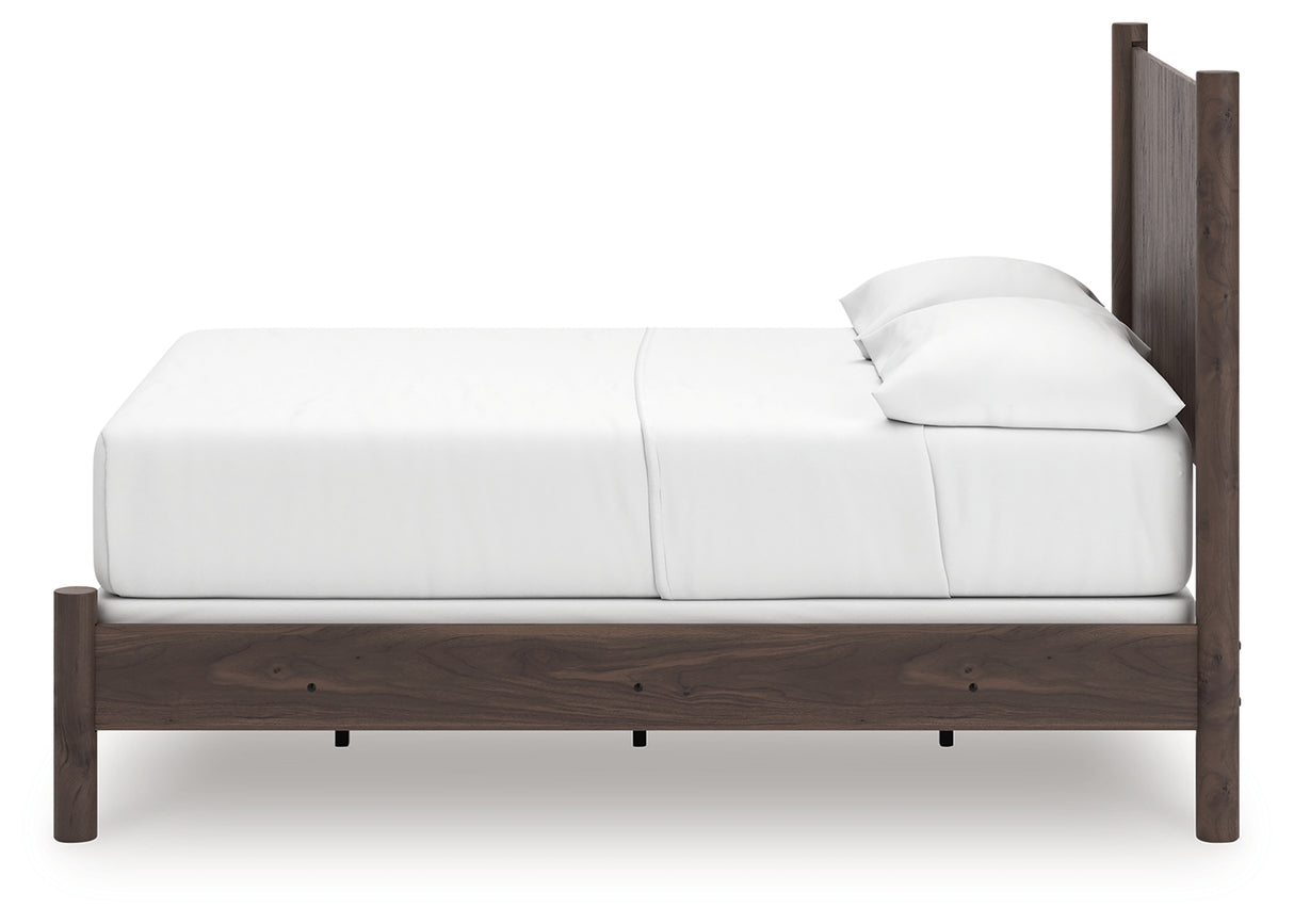Pamytta Brown Full Panel Bed, Dresser and Mirror from Ashley Furniture - Luna Furniture