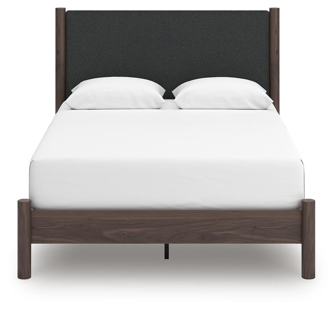 Pamytta Queen Panel Bed, Dresser, Mirror and Nightstand from Ashley - Luna Furniture