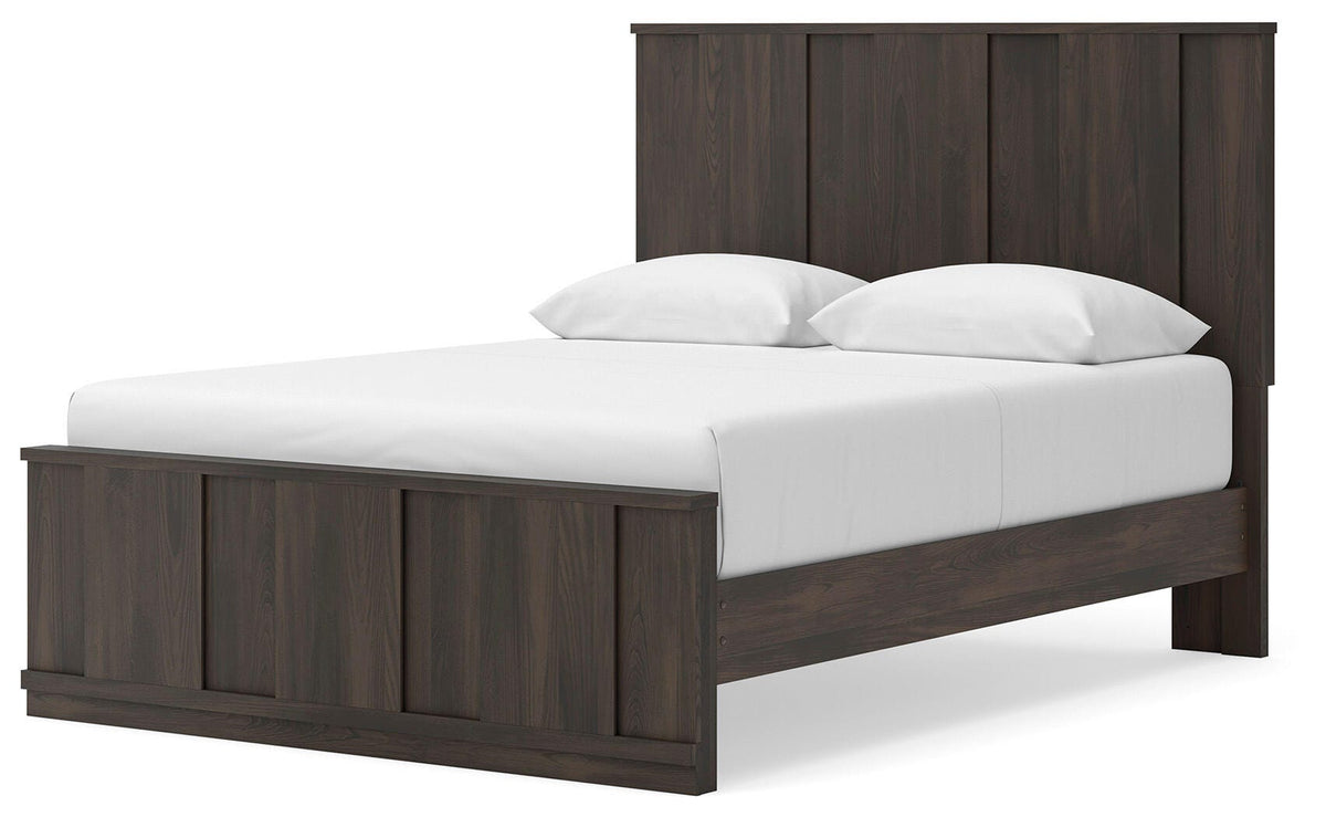 Shaehartin Dark Brown Queen Panel Platform Bed from Ashley - Luna Furniture