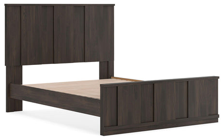 Shaehartin Dark Brown Queen Panel Platform Bed from Ashley - Luna Furniture