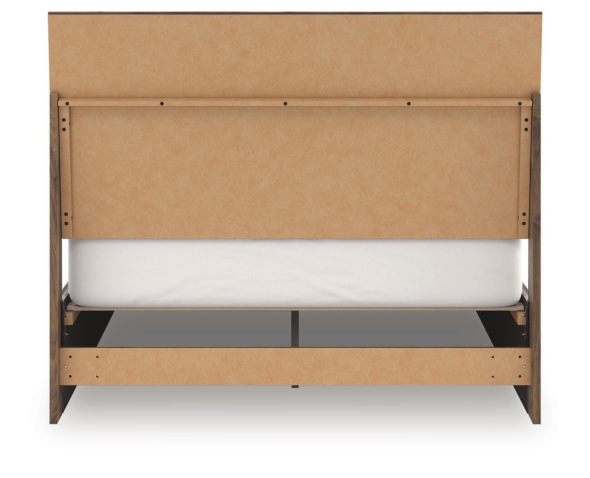 Chirason Brown Queen Bed with Mirrored Dresser from Ashley Furniture - Luna Furniture