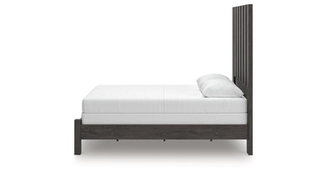 Fraluna Queen Panel Bed with Mirrored Dresser and 2 Nightstands in Charcoal from Ashley - Luna Furniture