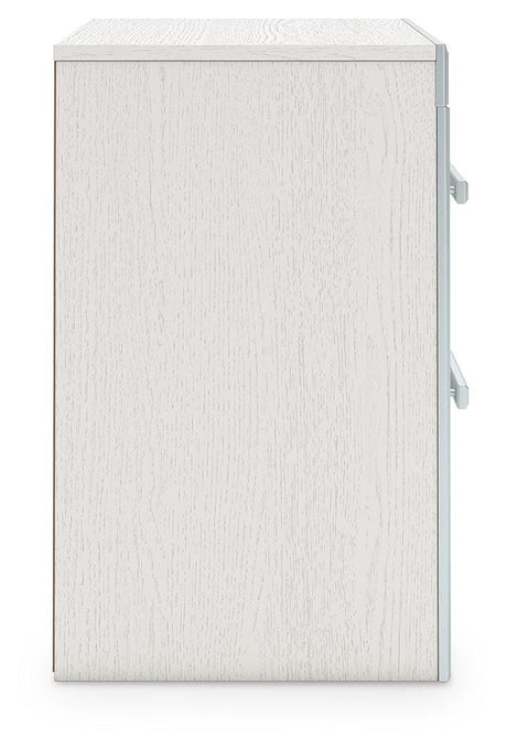 Zuraleus White King Panel Bderoom, Dresser, Mirror and Nightstand from Ashley - Luna Furniture