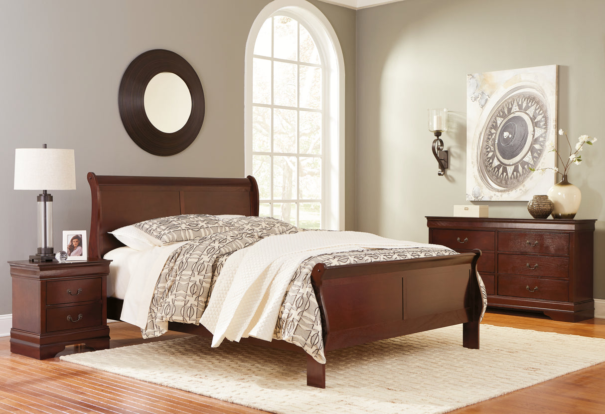 Alisdair Antique Bronze Tone Queen Sleigh Bed with Mirrored Dresser and Chest in Reddish Brown from Ashley - Luna Furniture