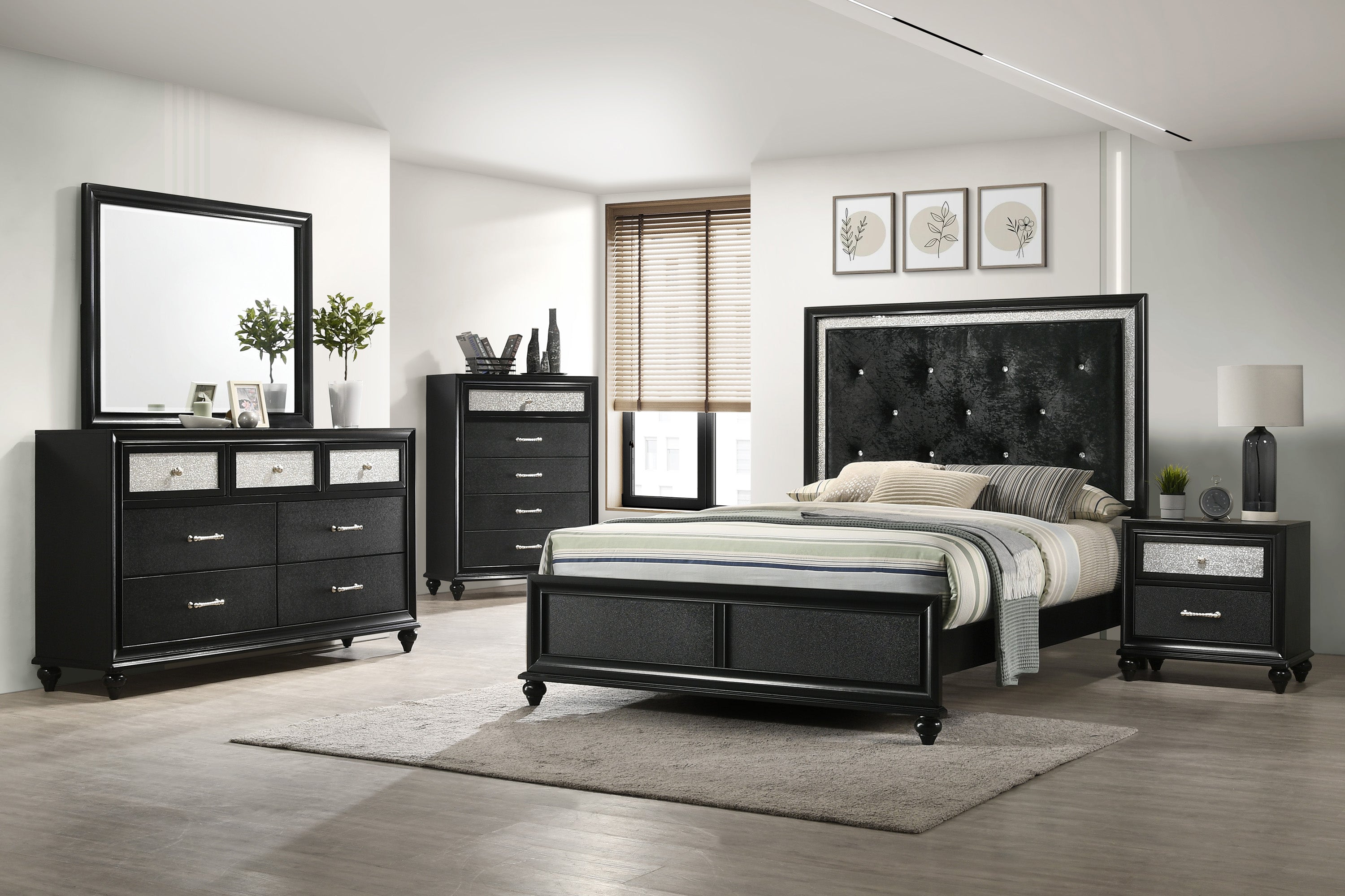 Lila Black Queen Upholstered Panel Bed – Luna Furniture