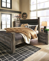 Wynnlow Gray King Poster Bed from Ashley Furniture - Luna Furniture