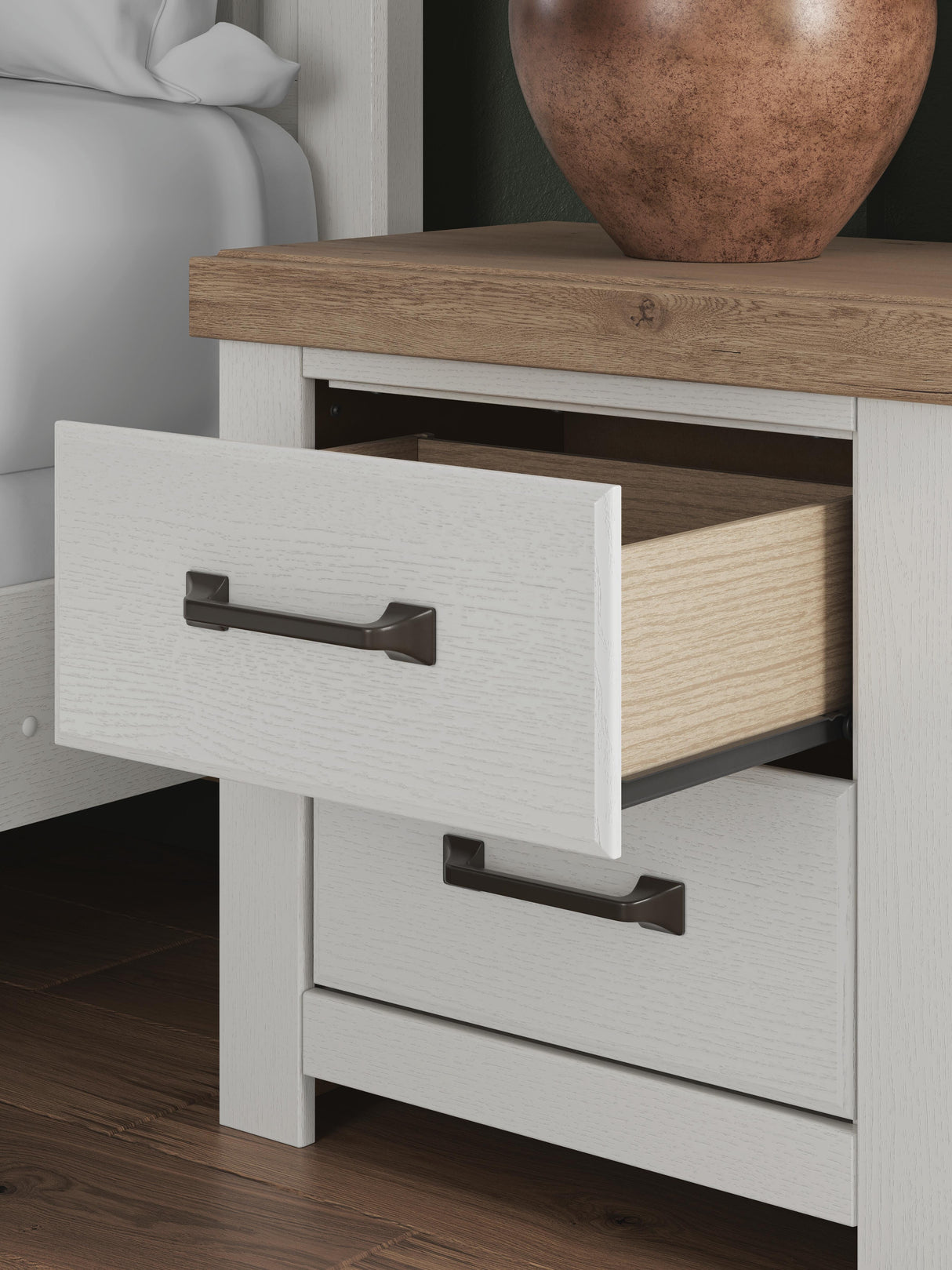Savonport in White/Brown from Ashley - Luna Furniture