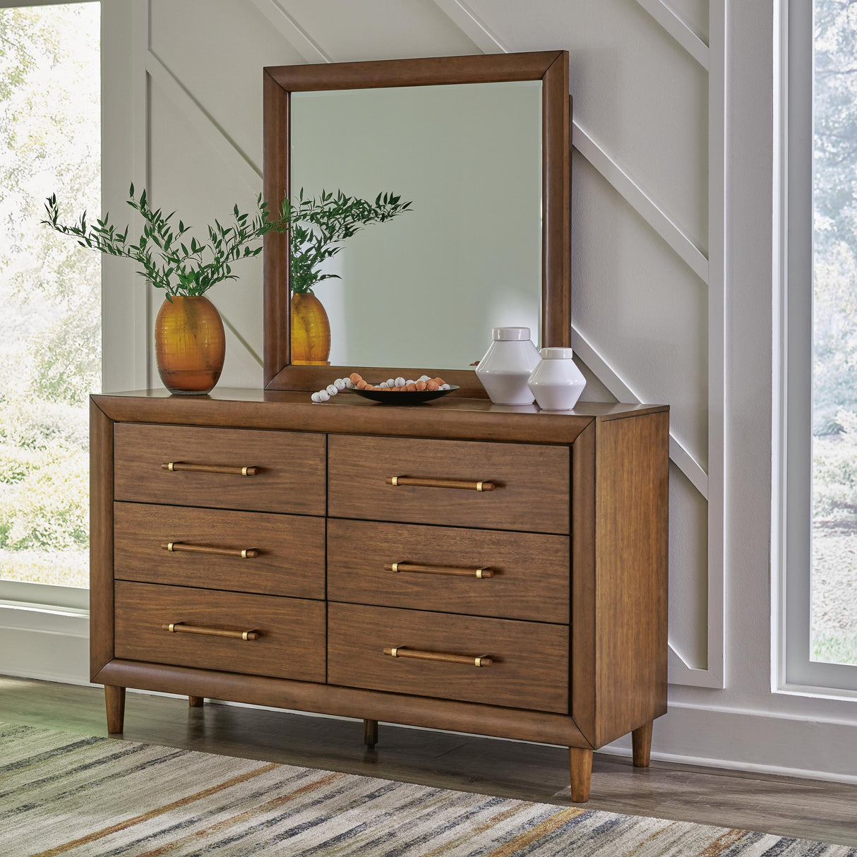 Lyncott Brown Dresser and Mirror from Ashley Furniture - Luna Furniture