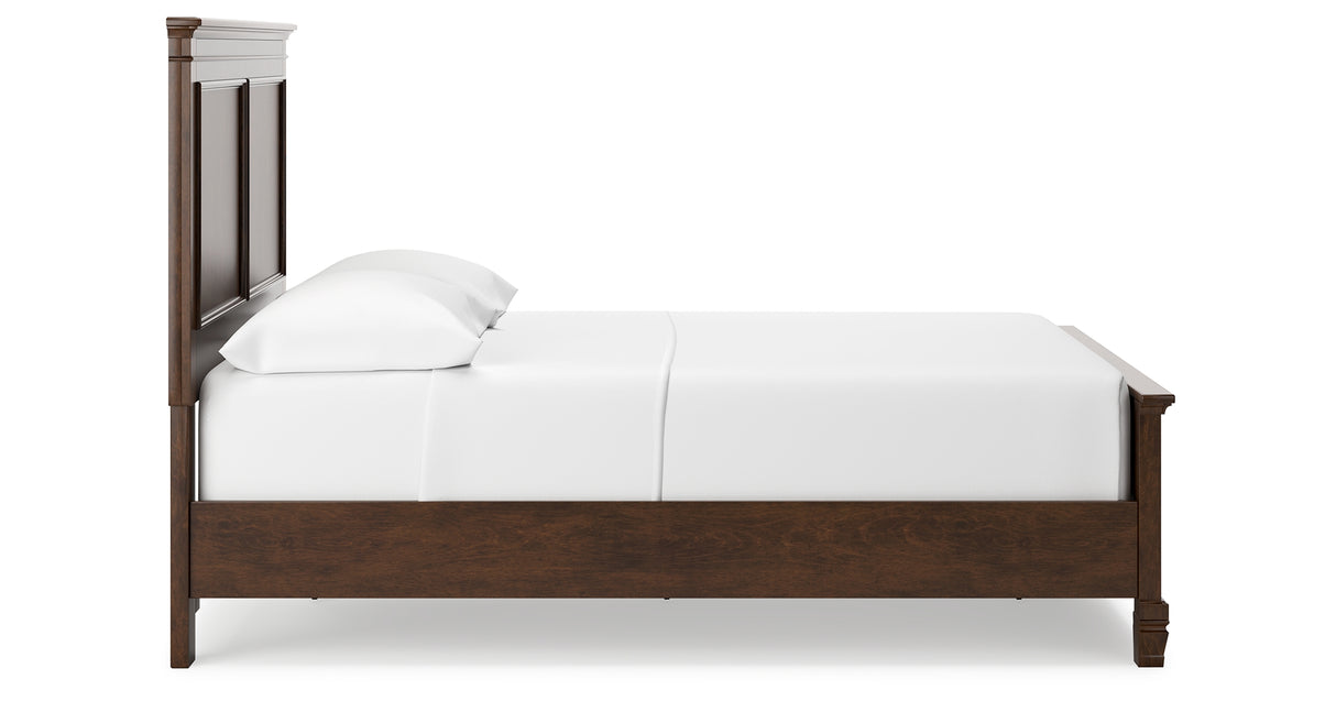 Danabrin Full Panel Bed with Mirrored Dresser, Chest and 2 Nightstands in Brown from Ashley Furniture - Luna Furniture
