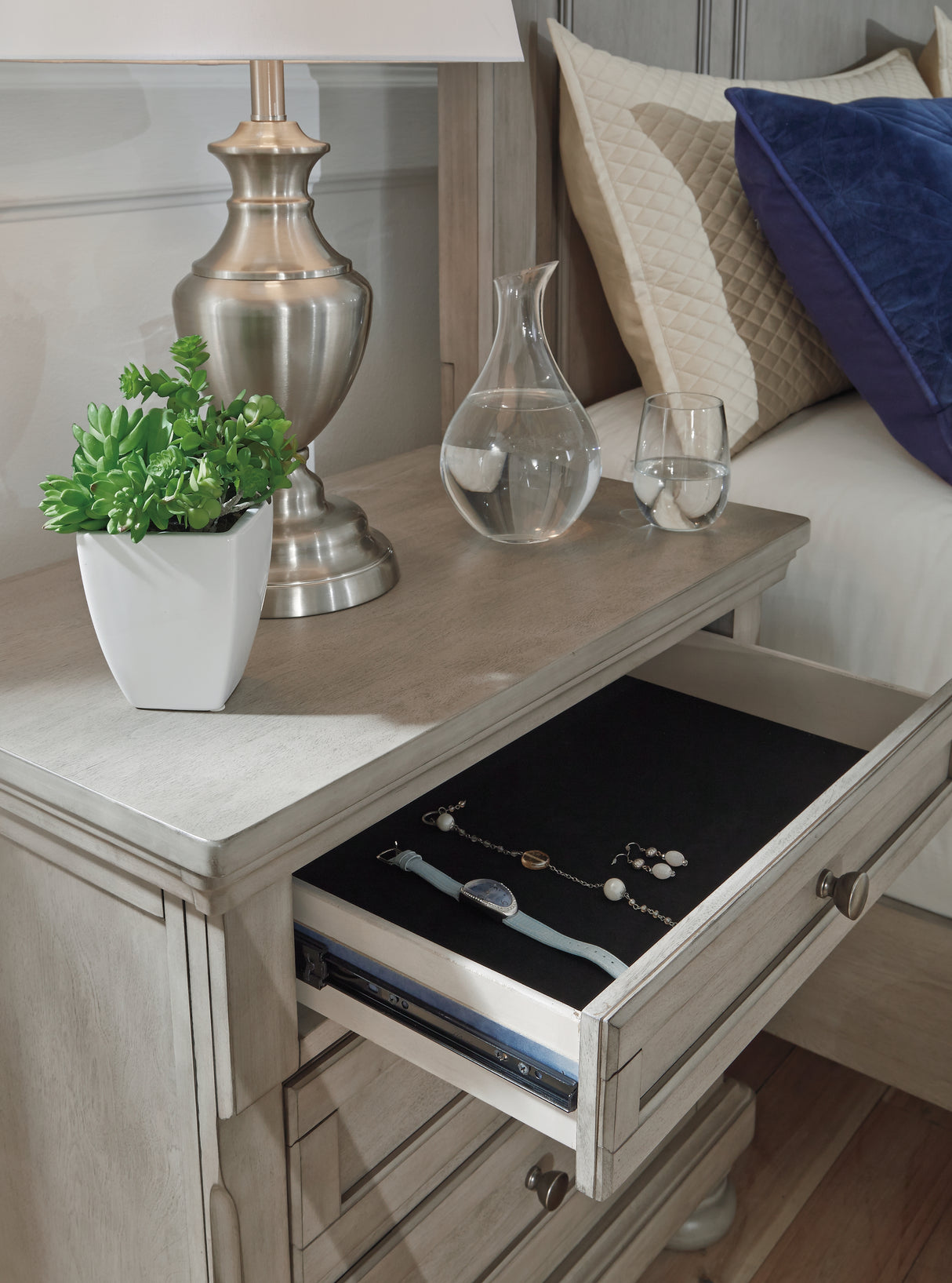 Lettner Light Gray Nightstand from Ashley Furniture - Luna Furniture