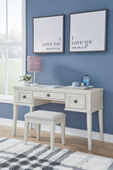 Robbinsdale Antique White Vanity with Stool from Ashley Furniture - Luna Furniture