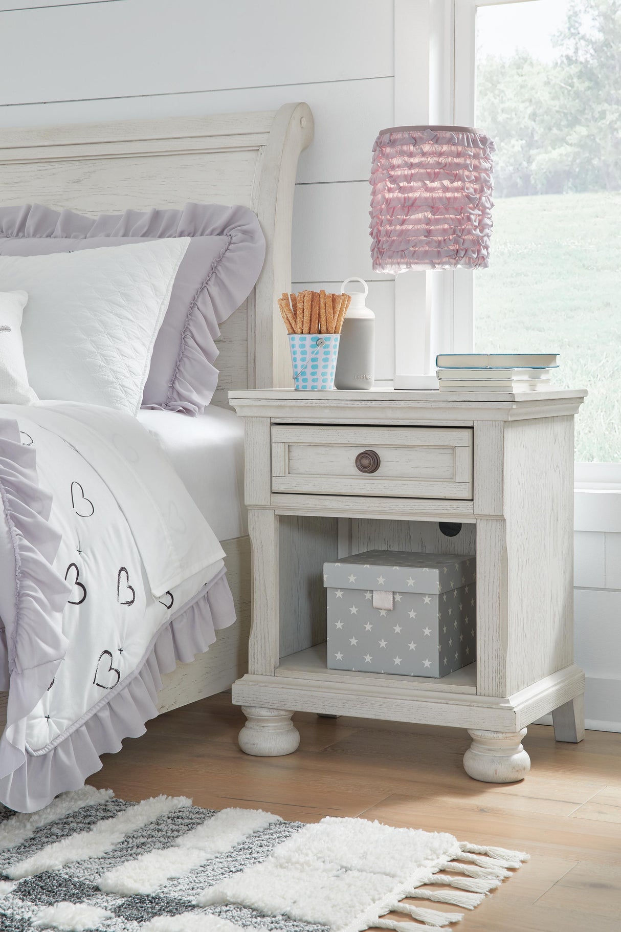 Robbinsdale Antique White Nightstand from Ashley Furniture - Luna Furniture