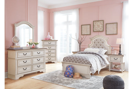 Realyn Chipped White Dresser and Mirror from Ashley - Luna Furniture
