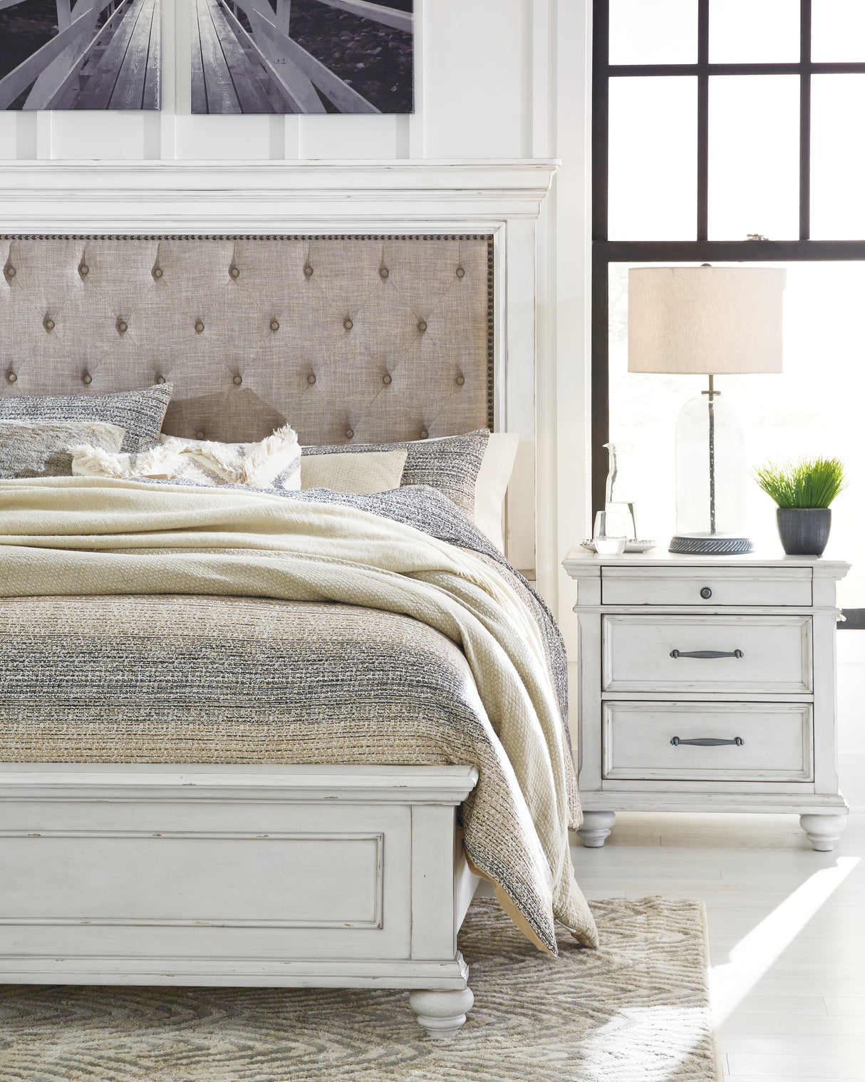 Kanwyn Whitewash Queen Upholstered Panel Bed from Ashley - Luna Furniture