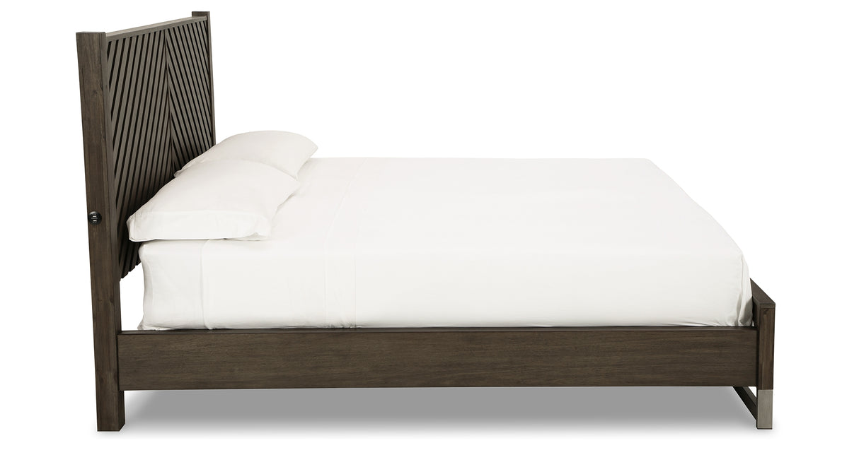 Arkenton King Panel Bed with Mirrored Dresser in Grayish Brown from Ashley Furniture - Luna Furniture