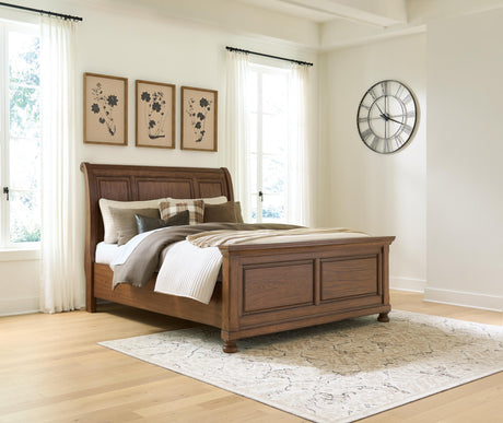 Zackaryn Warm Brown Queen Sleigh Bed from Ashley - Luna Furniture
