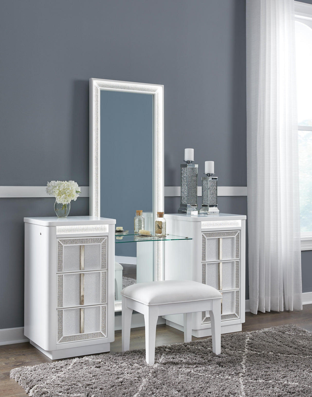 Chalanna Vanity, Mirror and Stool from Ashley - Luna Furniture