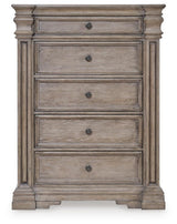 Blairhurst Light Grayish King Panel Bed, Chest and 2 Nightstands from Ashley - Luna Furniture