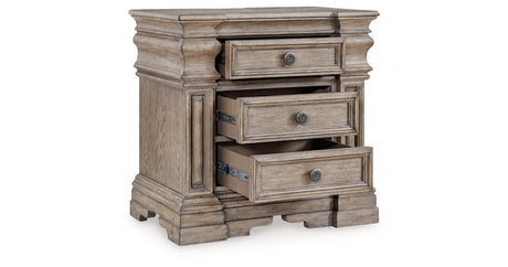 Blairhurst Light Grayish Brown King Panel Bed with Mirrored Dresser and Nightstand from Ashley - Luna Furniture