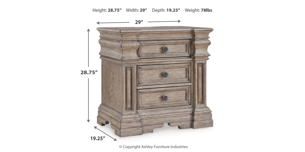 Blairhurst Light Grayish Brown Queen Panel Mirrored Dresser, 2 Chests and 2 Nightstands from Ashley Furniture - Luna Furniture