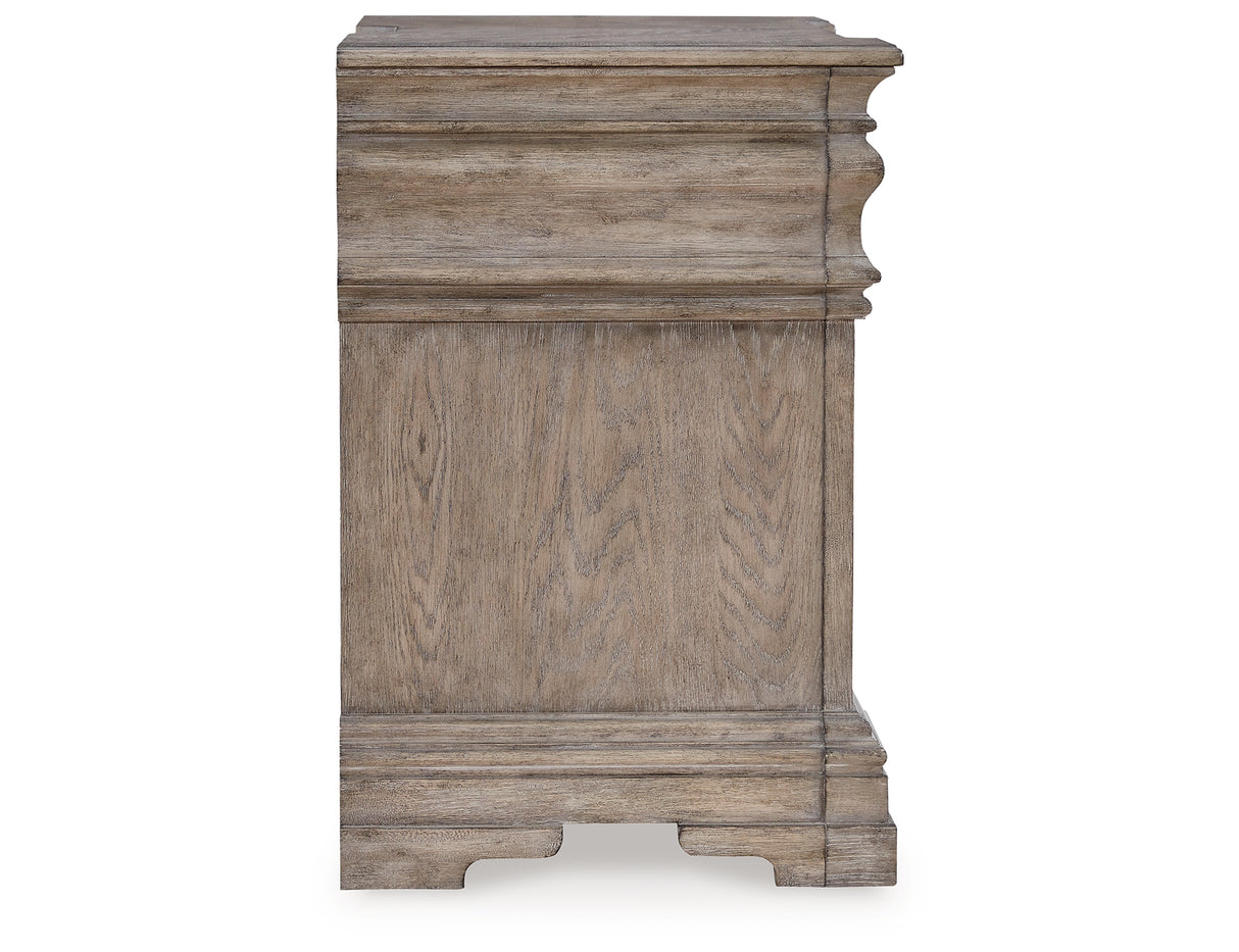 Blairhurst Light Grayish Brown Queen Panel Mirrored Dresser, 2 Chests and 2 Nightstands from Ashley Furniture - Luna Furniture