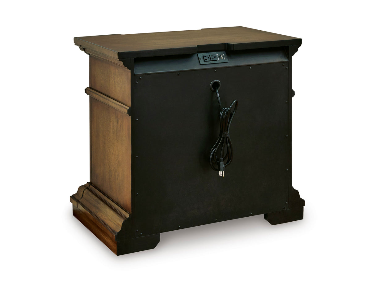 Frantanna Brown Panel Bedroom Set from Ashley Furniture - Luna Furniture