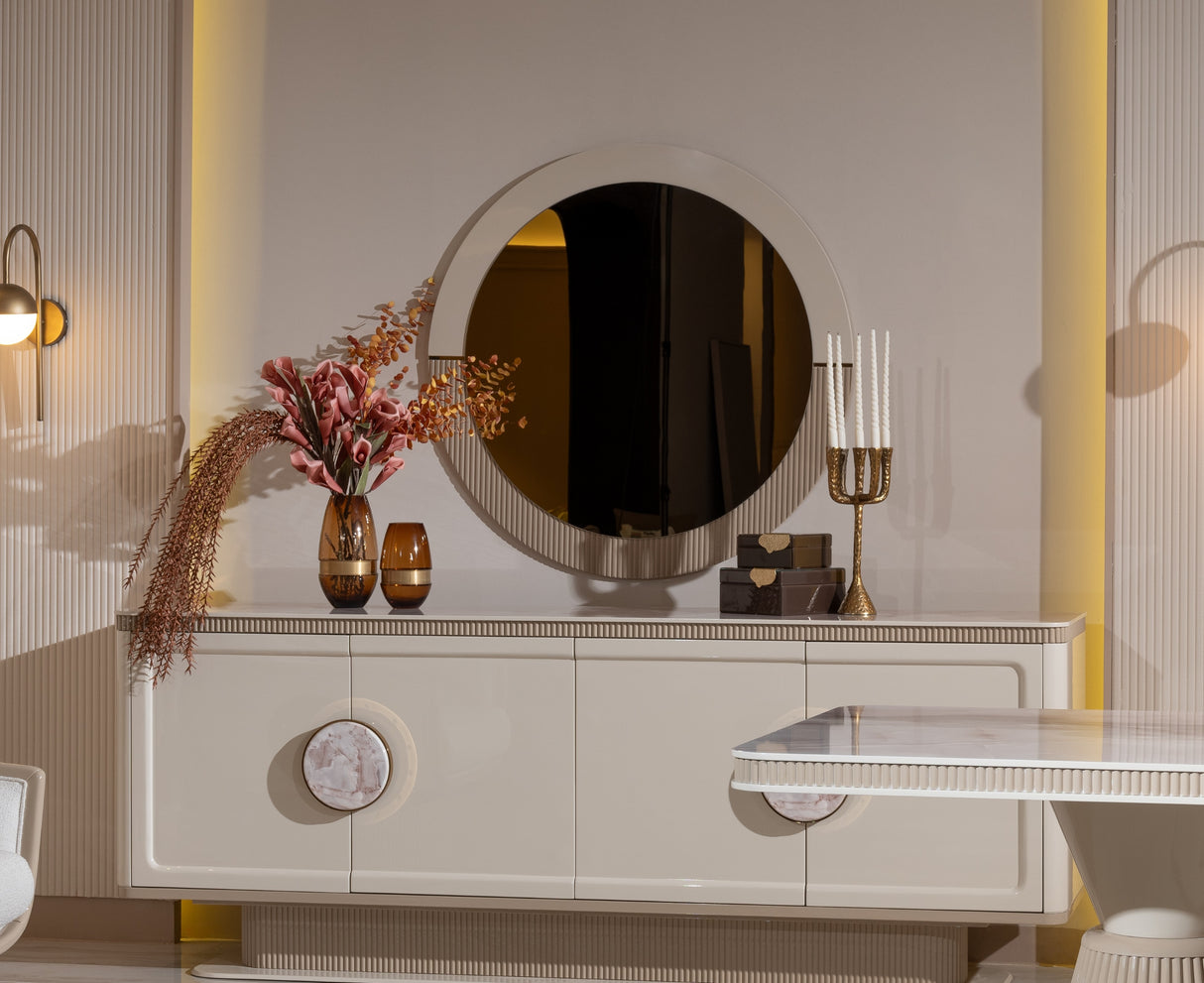 Belegrande Accent Mirror from Luna Luxury - Luna Furniture