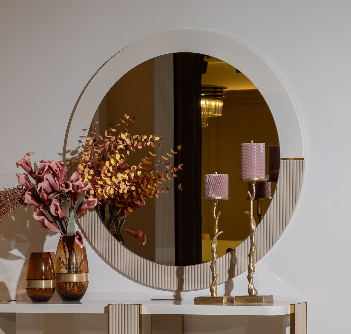Belegrande Accent Mirror from Luna Luxury - Luna Furniture
