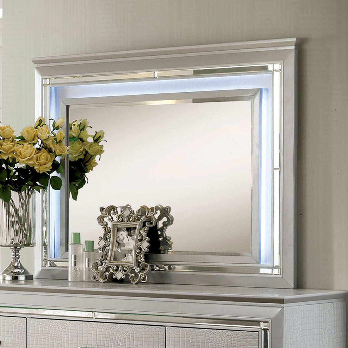 Bellanova Silver Mirror (Mirror Only) from Furniture of America - Luna Furniture