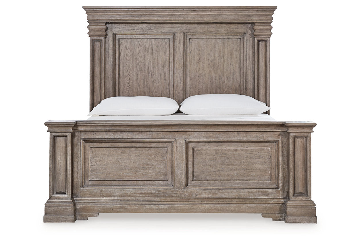 Blairhurst Light Grayish Brown Queen Panel Bed – Luna Furniture