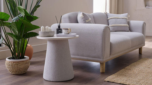 Boheems Cream Loveseat