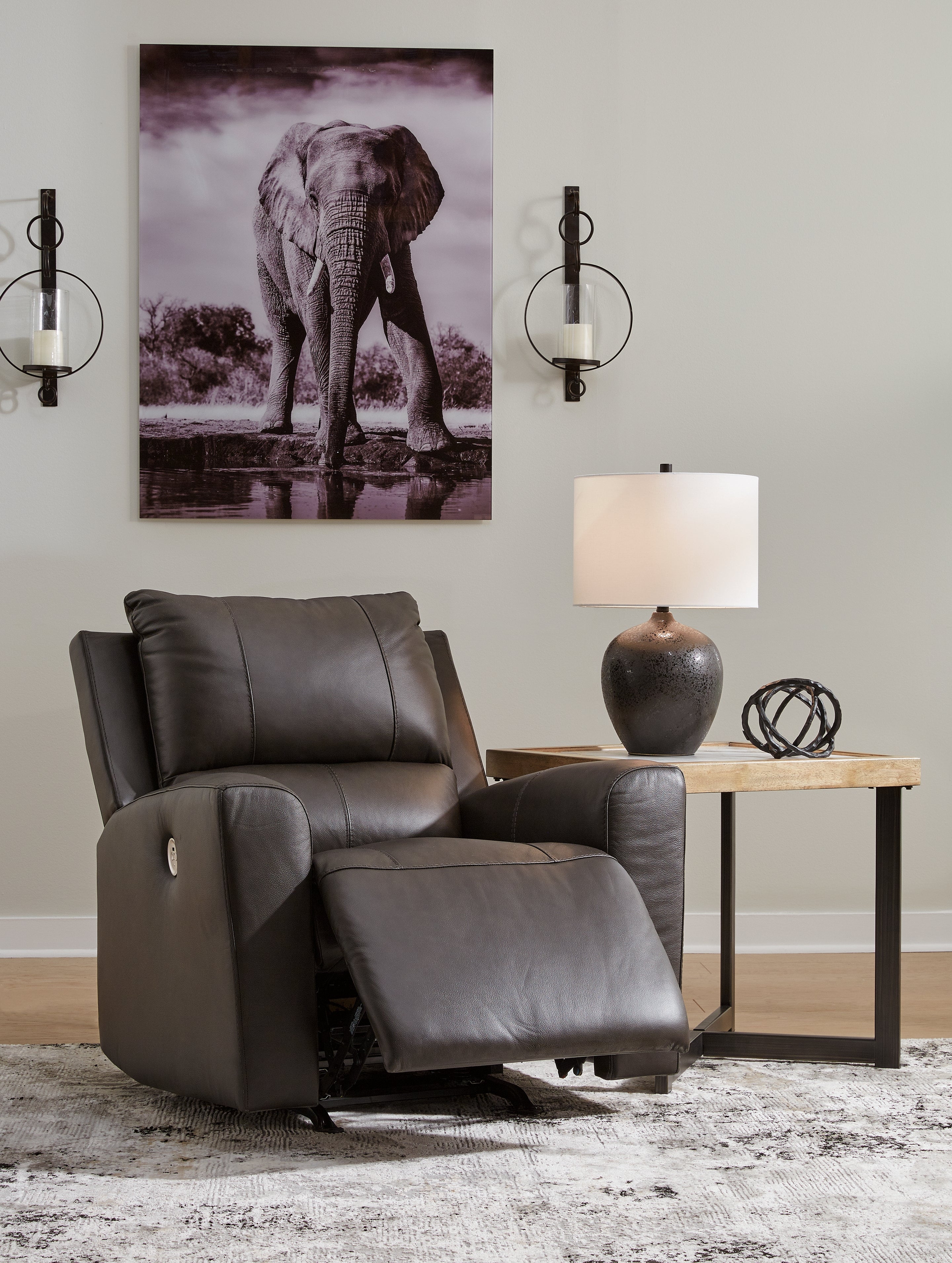 Boxmere Storm Power Recliner – Luna Furniture