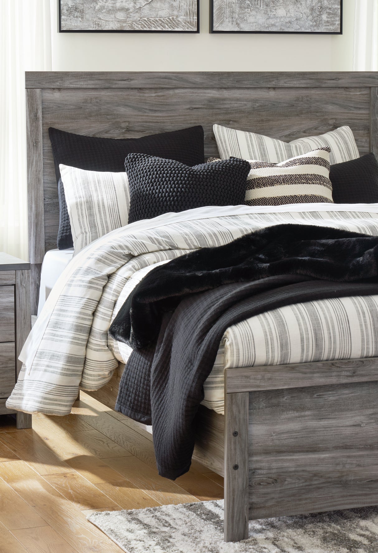 Bronyan King Panel Bed with Mirrored Dresser, Chest and 2 Nightstands in Dark Gray from Ashley Furniture - Luna Furniture