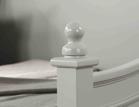 Lycoris Light Gray Transitional Solid Wood Daybed with Matching Trundle from Furniture of America - Luna Furniture