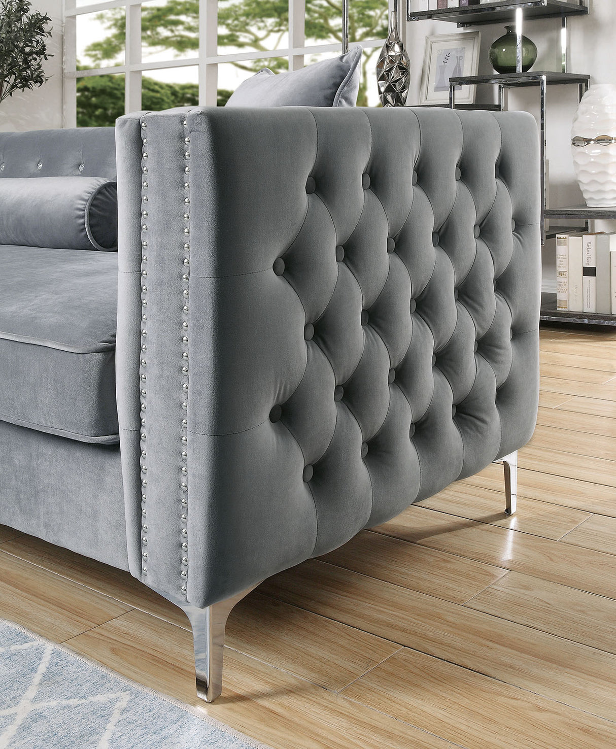 Amie Gray Sectional from Furniture of America - Luna Furniture