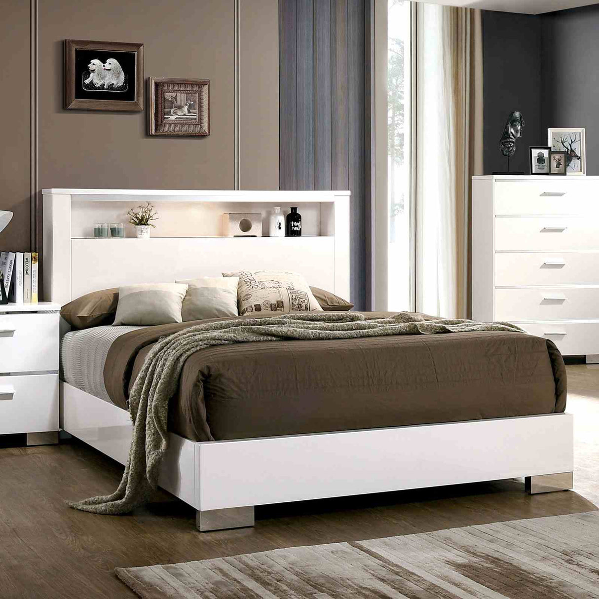 Carlie White 5 Pc Queen Bedroom Set from Furniture of America - Luna Furniture