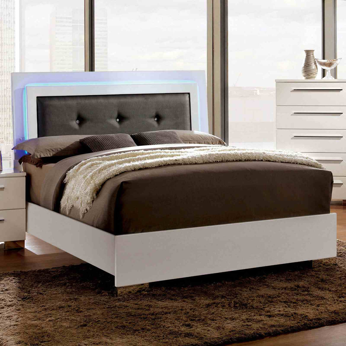 Clementine Glossy White Full Bed from Furniture of America - Luna Furniture