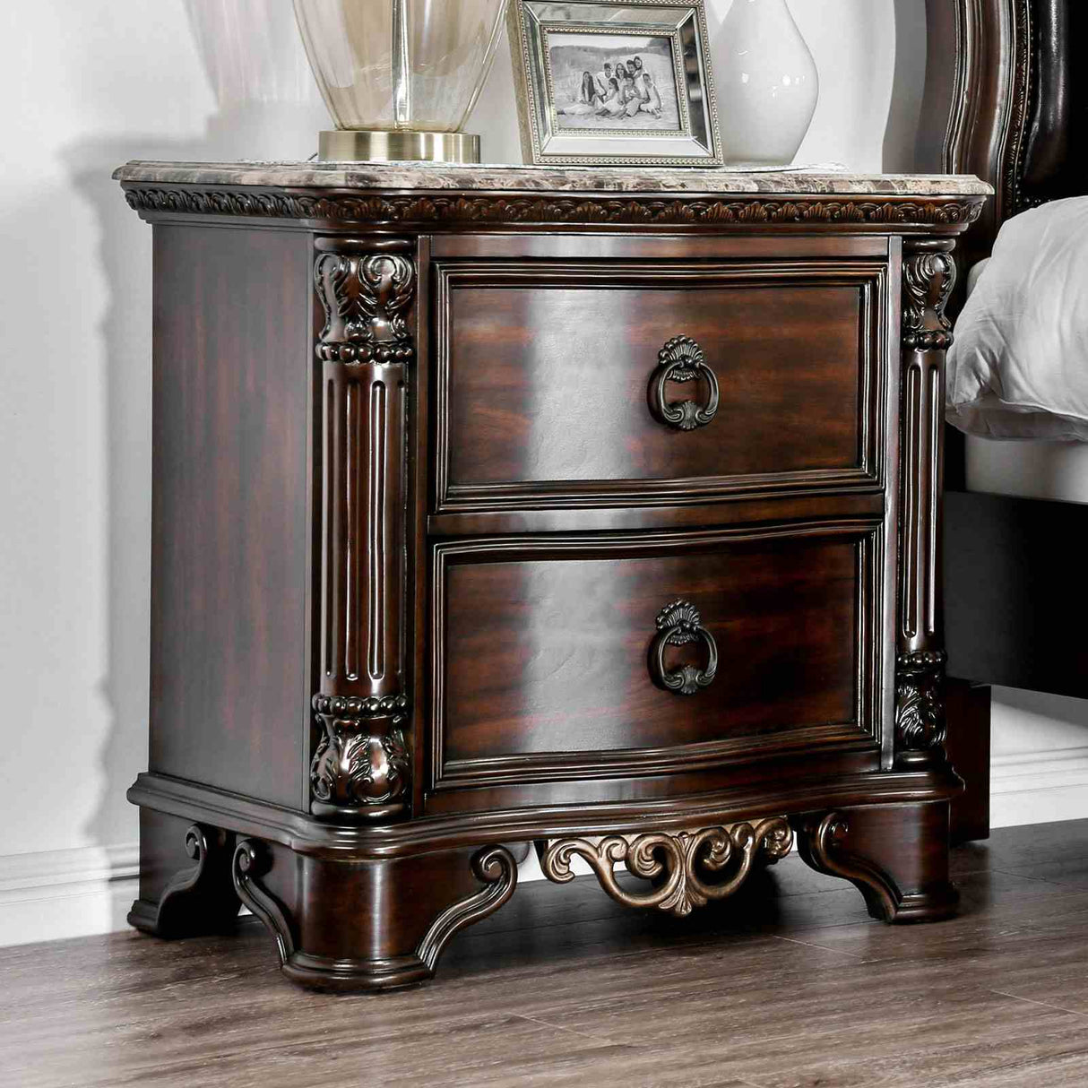 Menodora Brown Cherry 5 Pc Queen Bedroom Set from Furniture of America - Luna Furniture