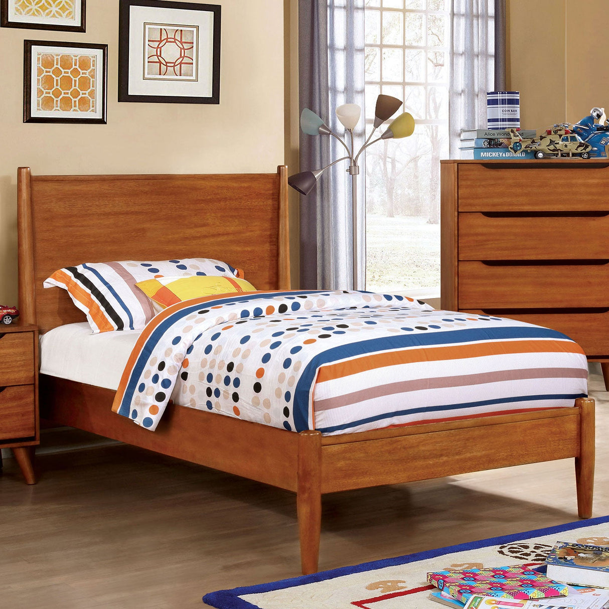 Lennart Oak Mid-Century Youth Bedroom Set